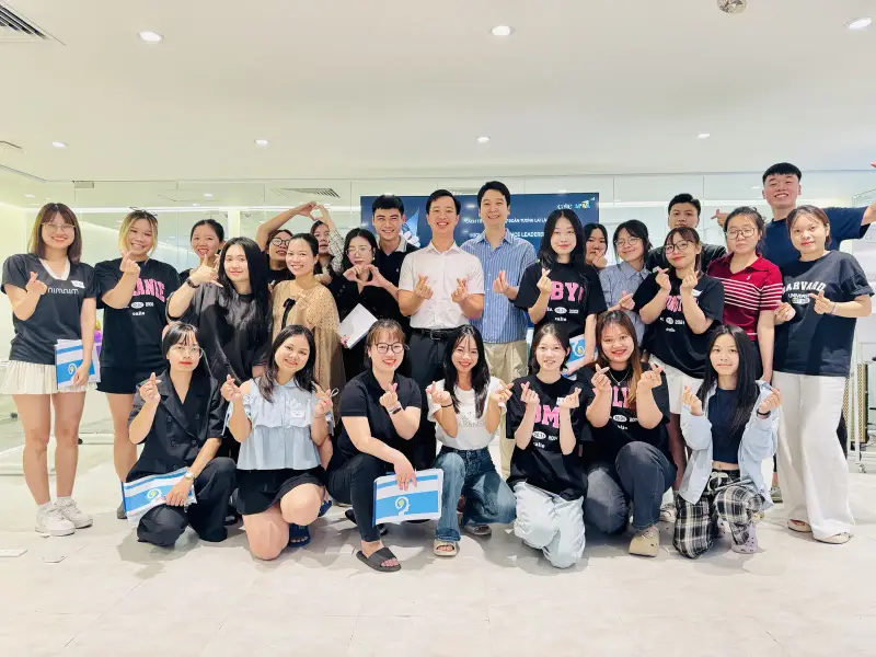 Ảnh tập thể lớp học tại Calie