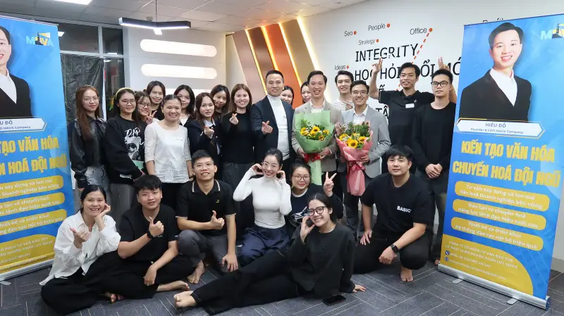 Ảnh tập thể lớp học tại TM Group
